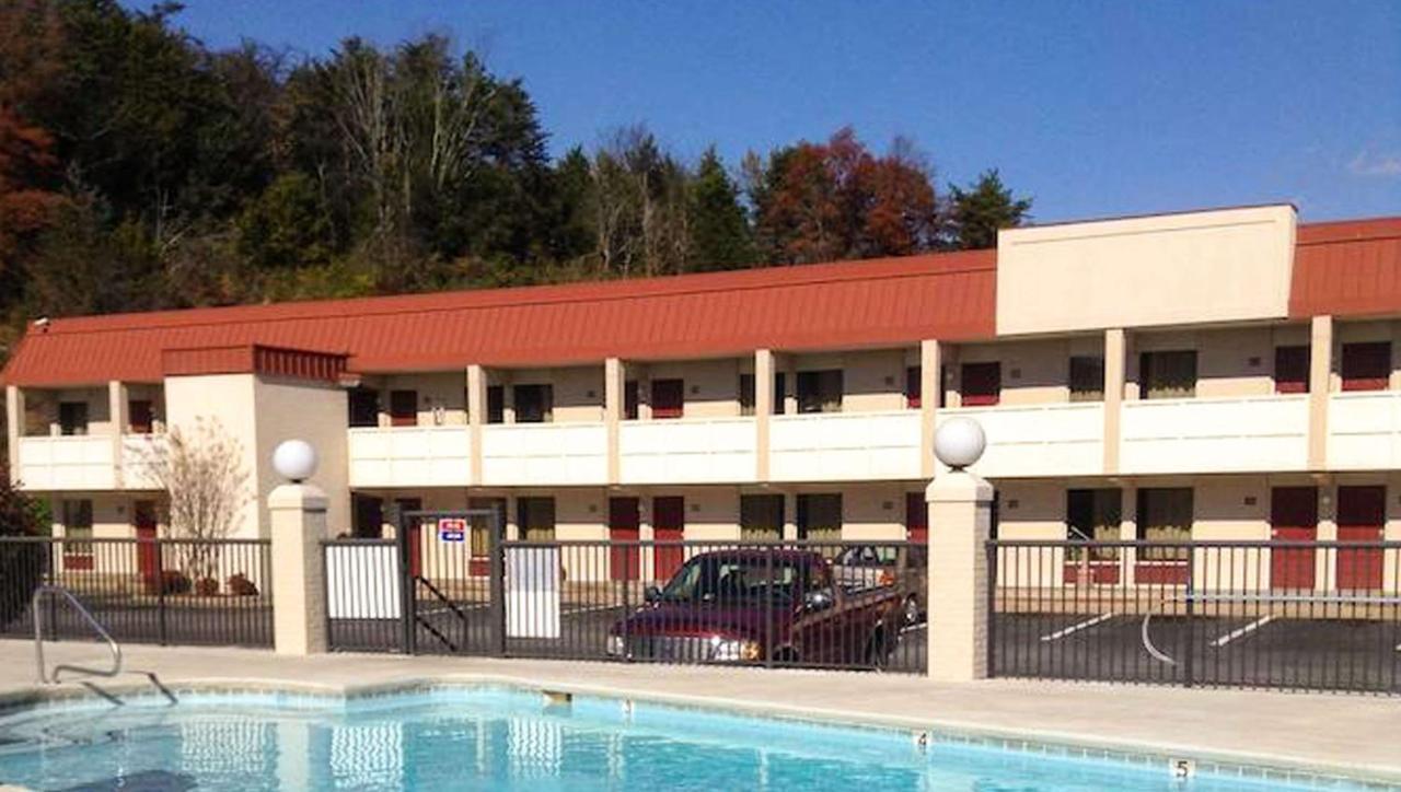 Astoria Hotel Danville West Exterior foto