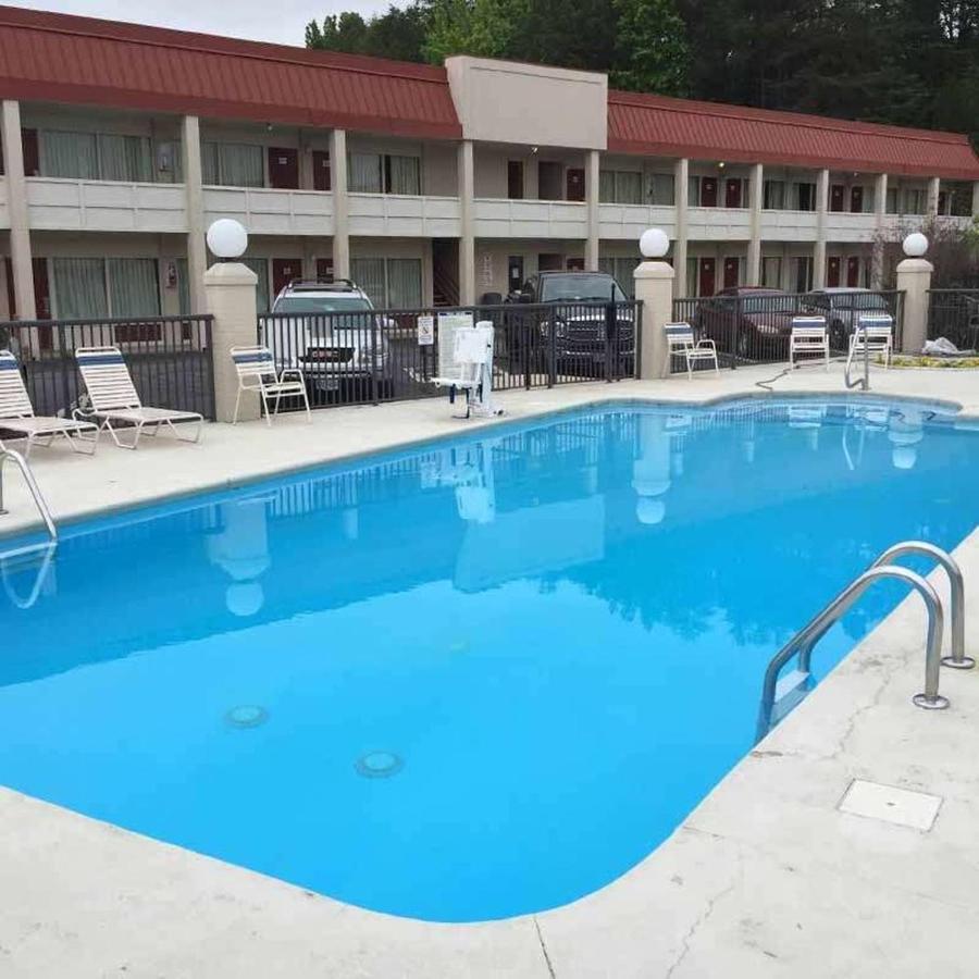 Astoria Hotel Danville West Exterior foto
